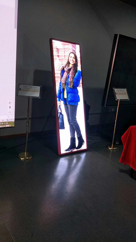La video esposizione viva HD dello specchio ha condotto i pidocchi Access anteriore del portatile 1000 del manifesto