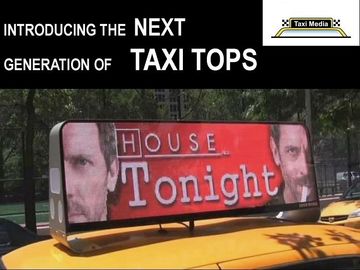 Porcellana Il tetto all'aperto del taxi del tabellone per le affissioni di Digital ha condotto la pubblicità commovente della video copertura acrilica dello schermo fornitore